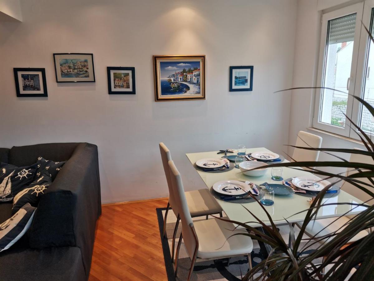 1 Apartmant & 1 Delux Room With Bathroom Dubrovnik Eksteriør billede